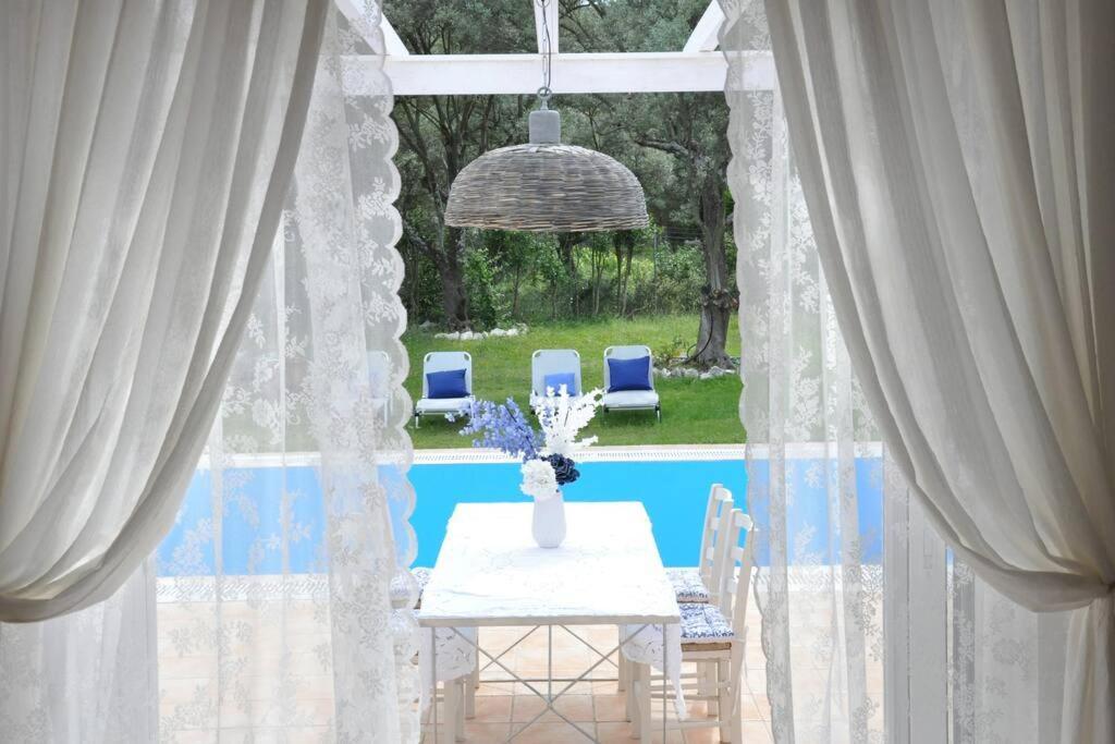 Villa Erietta Near Lefkas Center Apolpaina المظهر الخارجي الصورة